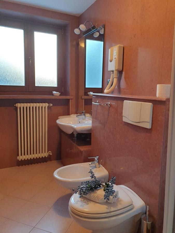 Casa Vacanze Orchidea Pinerolo Kültér fotó