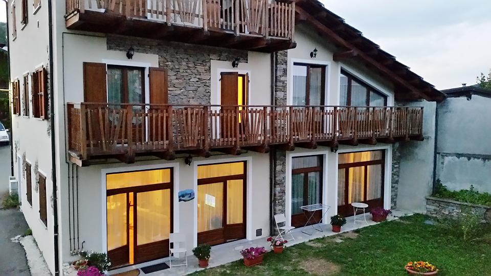 Casa Vacanze Orchidea Pinerolo Kültér fotó